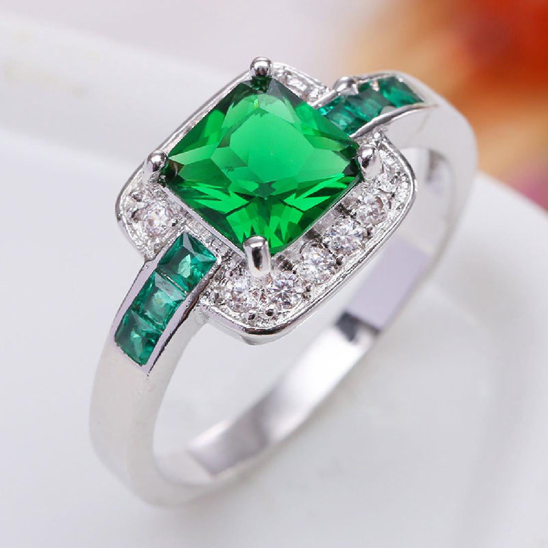 925 Silver  (CZ) Emerald Ring Size:9 (1 of 2)