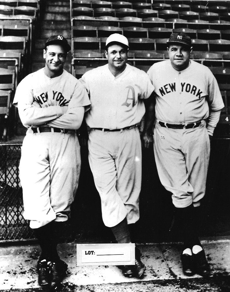 B&W Baby Ruth Baseball - Photo (1 of 2)