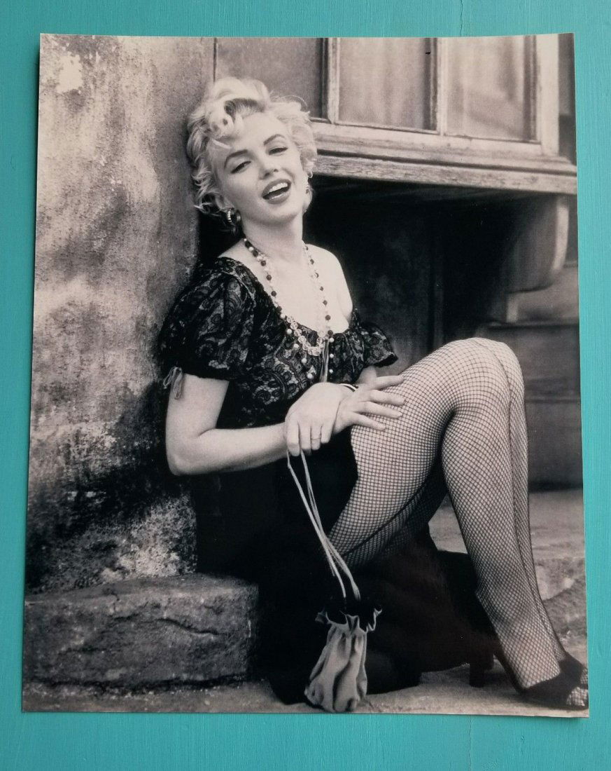 B&W Marilyn Monroe Celebrity Photo (1 of 2)