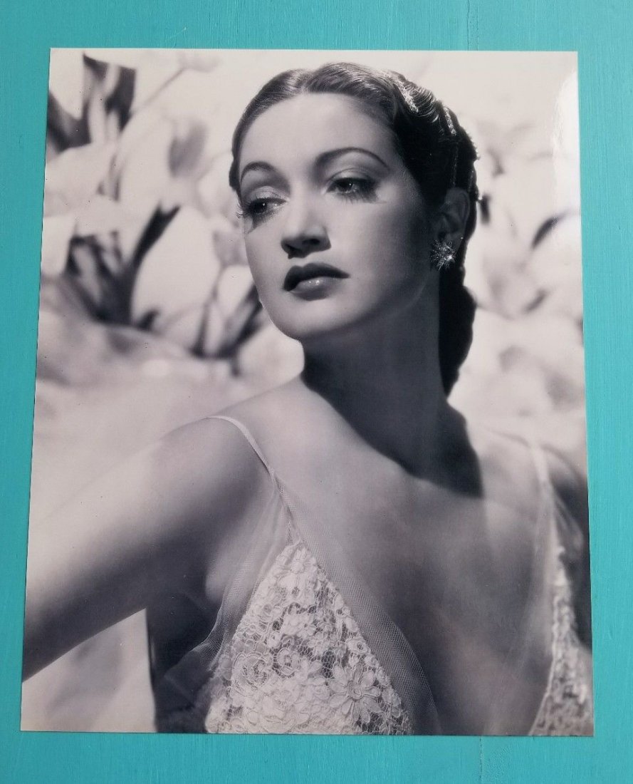 B&W Dorothy Lamour Celebrity Photo (1 of 1)