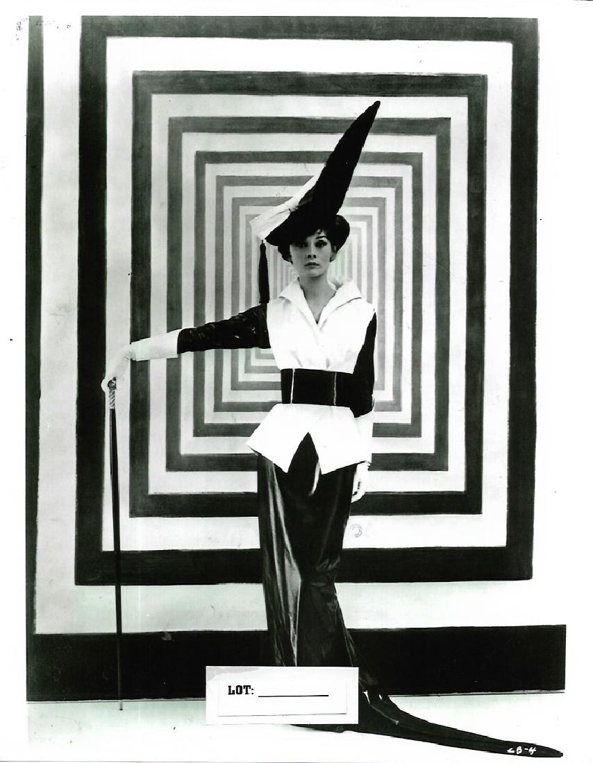 B&W Celebrity Model -Photo Print Size: 8 x 10 Inches. (1 of 2)