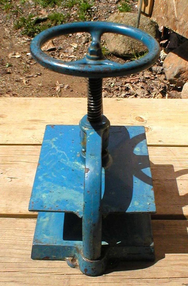 Antique Cast Iron Book Binding Letter Press Printing (1 of 3)