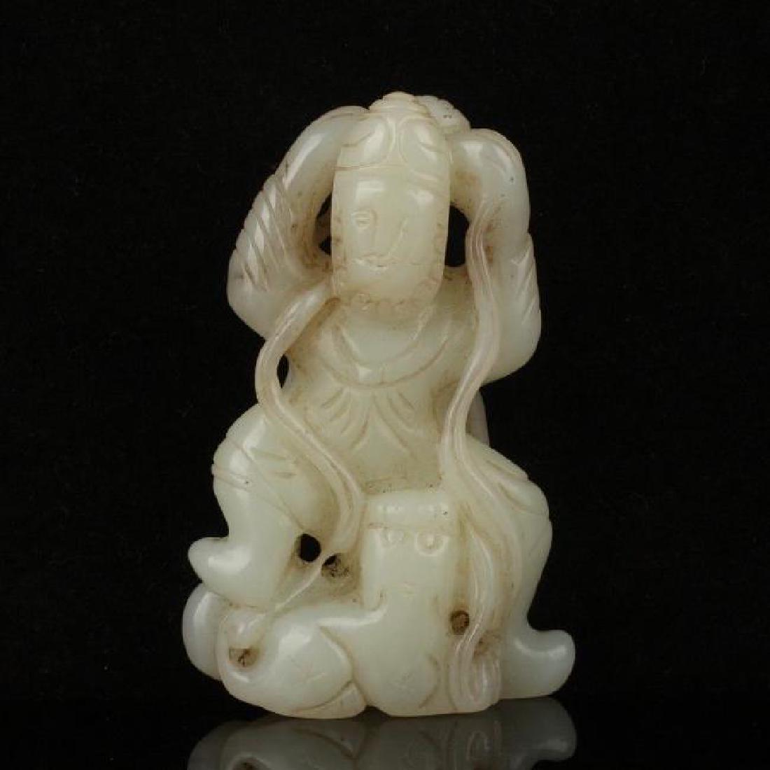 Ancient beast carving Hetian jade statue (1 of 1)