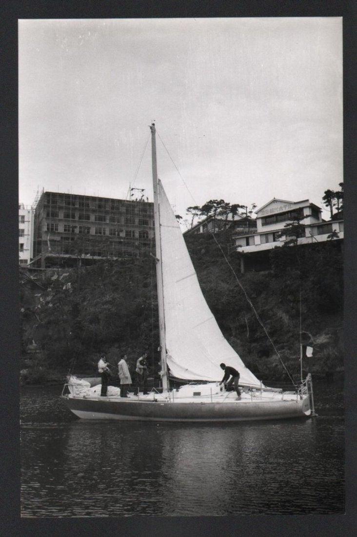 B&W VTG 1970s SAIL BOATS Oversized Original - Photo Pr: B&W VTG 1970s SAIL BOATS Oversized Original - Photo Print Size: 13-3/8 x10-1/4 Inches.