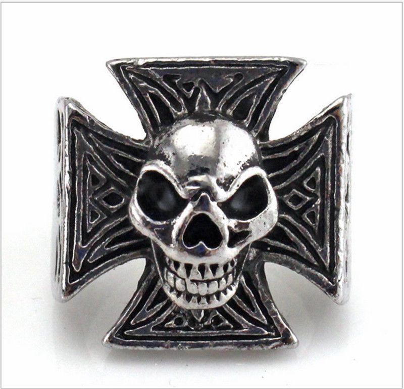 Skull shaped carving Men Biker ring Stainless Steel (1 of 1)