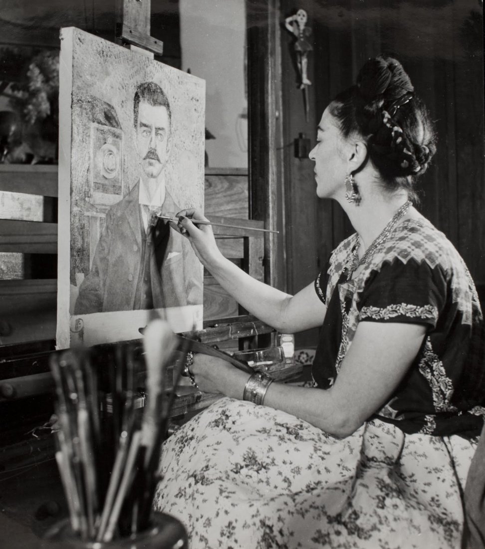 Frida Kahlo photo print: Frida Kahlo photo print. size 8x10. Good condition. See photo