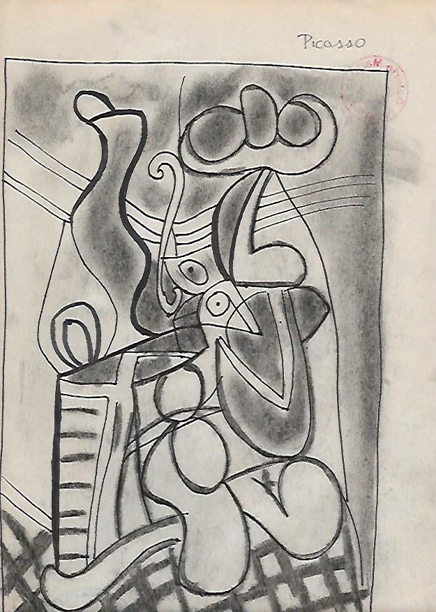 Pablo Picasso charcoal Drawing on Paper: Pablo Picasso charcoal Drawing on Paper. Approx Size: 11 3/4 x 8 1/2 inches. NY Collector. No Coa or Documents .Sold as is to the manner or style of the artist, Good Condition, See photos