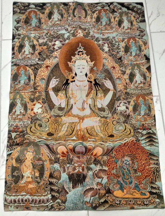 Chinese Embroidery Tibet Thangka, figure of the Buddha;: Chinese Embroidery Tibet Thangka, figure of the Buddha; H: 90 cm W: 60 cm. Good condition. see Photos