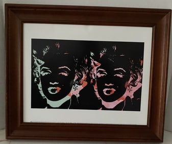 Marylin Monroe Print on Paper with wood frame