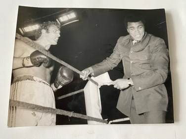 Vintage  Muhammed Ali Y Bugner Discuten Photo Print