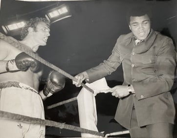 Muhamed Ali Y Joe Burgner Photo