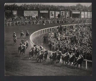B&W 1955 FRENCH RACEHORSE PHIL DRAKE WINS EPSOM DERBY