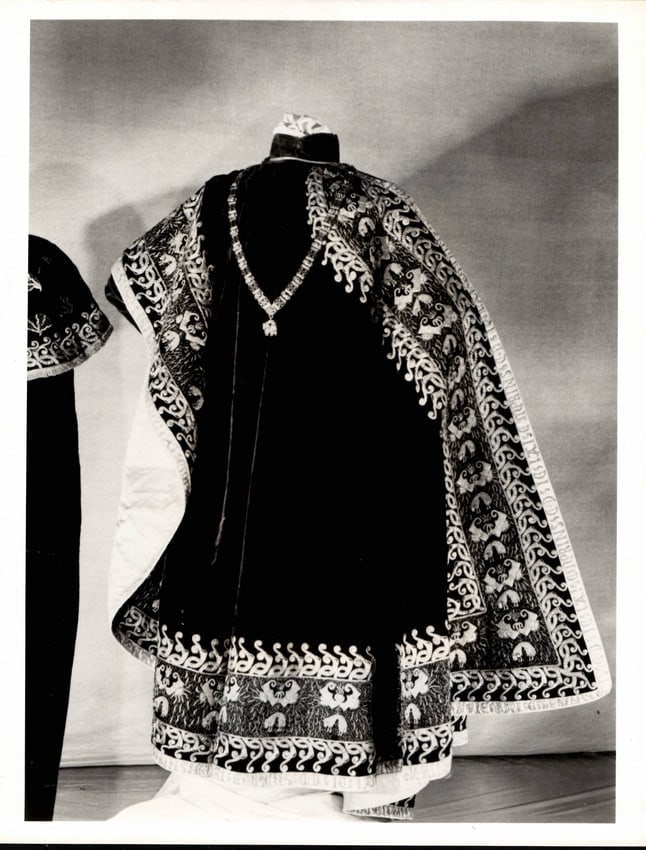 Photograph 19th Century Vienna Ceremonial Dress: Photograph 19th Century Vienna Ceremonial Dress of the knight of the order of the Golden Fleece, Worn at the Hapsburg Court, Vienna)Photograph by Joshua Greene size * x !0 inches. Good Condition see p