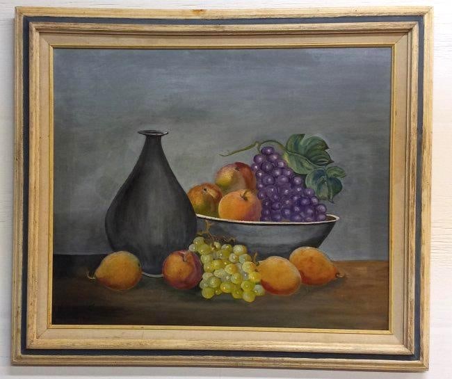 Still Life fruit Painting oil on Canvas Framed: Still Life fruit Painting oil on Canvas Framed and signed Vivian Turner 1988. The colors are vibrant and beautiful. Ready to hang . Wood Frame measures 29 x 25.Interior canvas portion of painting meas