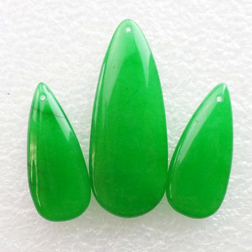 3Pcs Beautiful Green Jade Teardrop Pendant Bead Set (1 of 1)