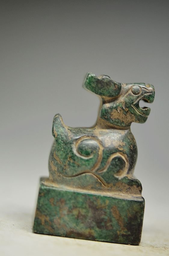 Chinese Old jade Hand Carved beast statues seal (1 of 3)