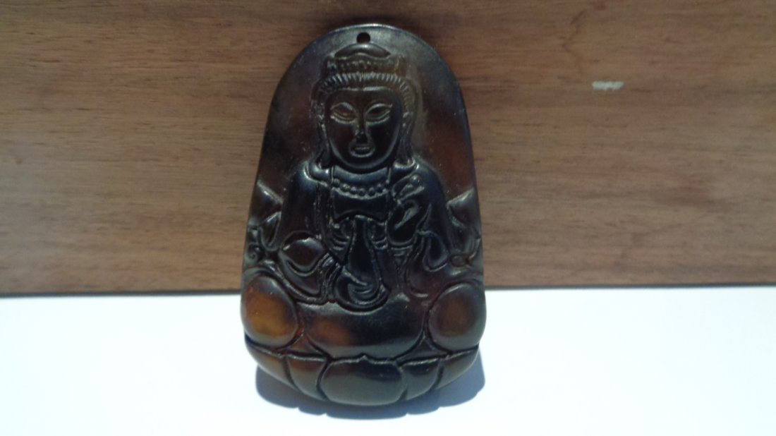 Chinese old jade Buddha Pendant (1 of 2)