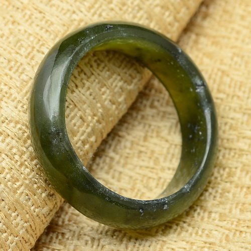 NATURAL GREEN JADE GEMSTONE RING SIZE 7.25 (1 of 1)