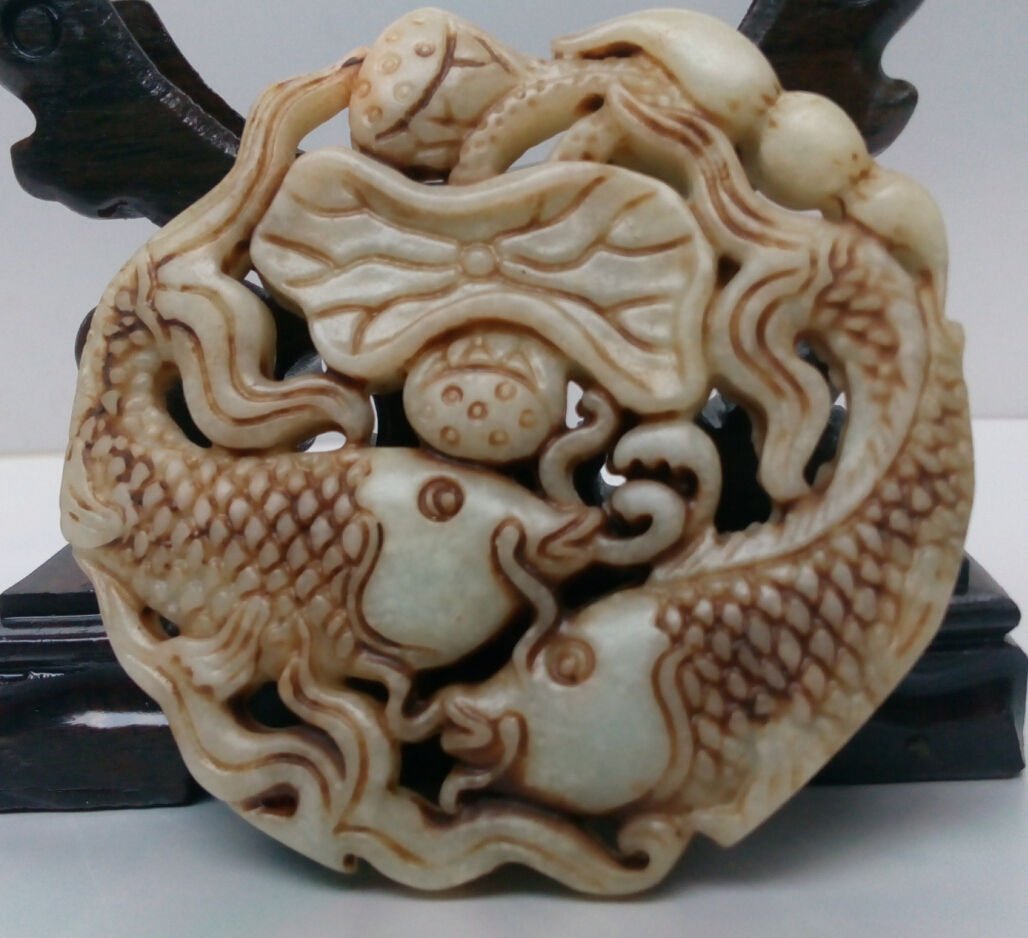 Chinese jade hand-carved pendant fish (1 of 6)