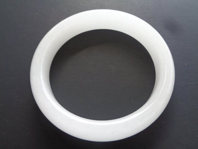 Natural White jades bangle bracelet (1 of 3)