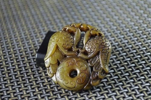 Old Chinese Hand-carved bird jade (1 of 2)