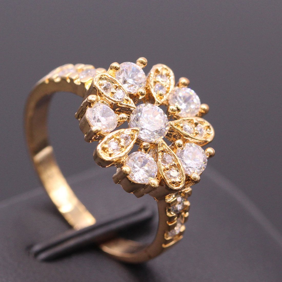 White Zircon Crystal Ring 18K Gold Plated Ring 7 (1 of 2)