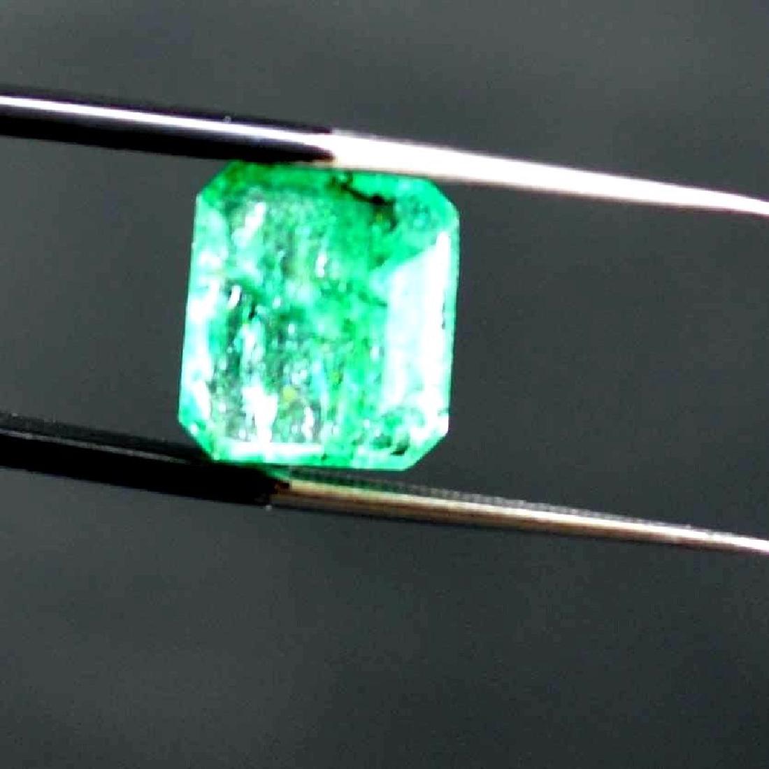 Certified 5.20 Ct Natural Esmerald (1 of 3)