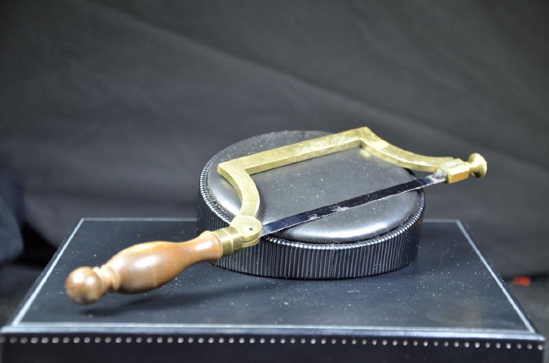 Watchmaker tool - Brass saw (1 of 1)