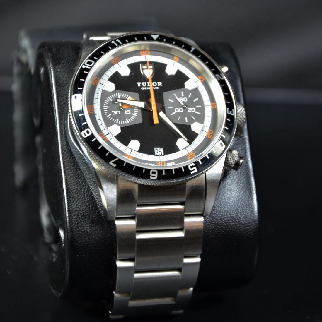 Automatic Chronograph TUDOR, completely made of steel. (1 of 3)