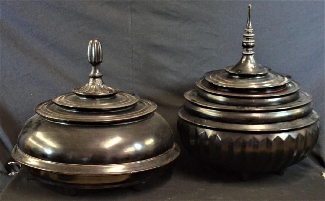 Lot de 2 coupes avec couvercle en forme de stupas. (1 of 2)