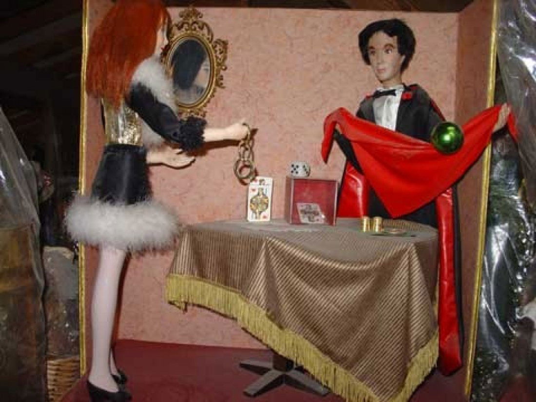 Stage Magic automaton (1 of 1)