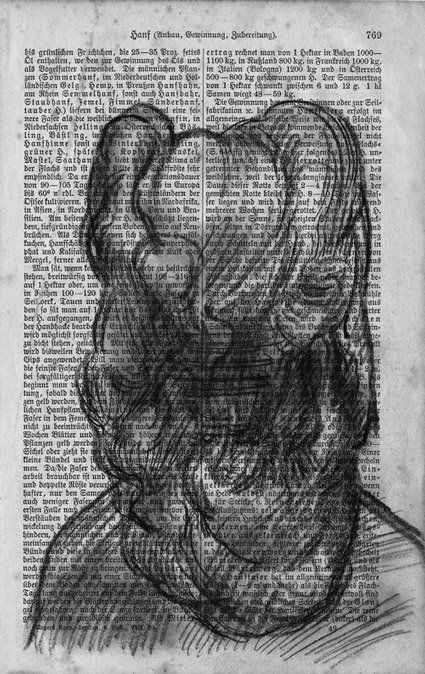 Penck, A. R.: Skizzen: Ohne Titel (Skizze). Kohle auf Velin, mit typographischer Schrift. 24,3 x 15,4 cm. Um 1980. Beigegeben: eine weitere Skizze, "Stehende Frau", Feder in Schwarz. Auf Seiten aus einem Lexikon g