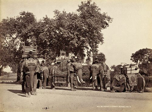 Bourne, Samuel: Views of India: Views of India. 1860s. 15 albumen prints. Each circa 21 x 29 cm. 4 with photographer's name (2 Bourne, 2 Bourne and Shepherd, 1 Bourne and Robertson) 7 with titles and numbers in the negative in l