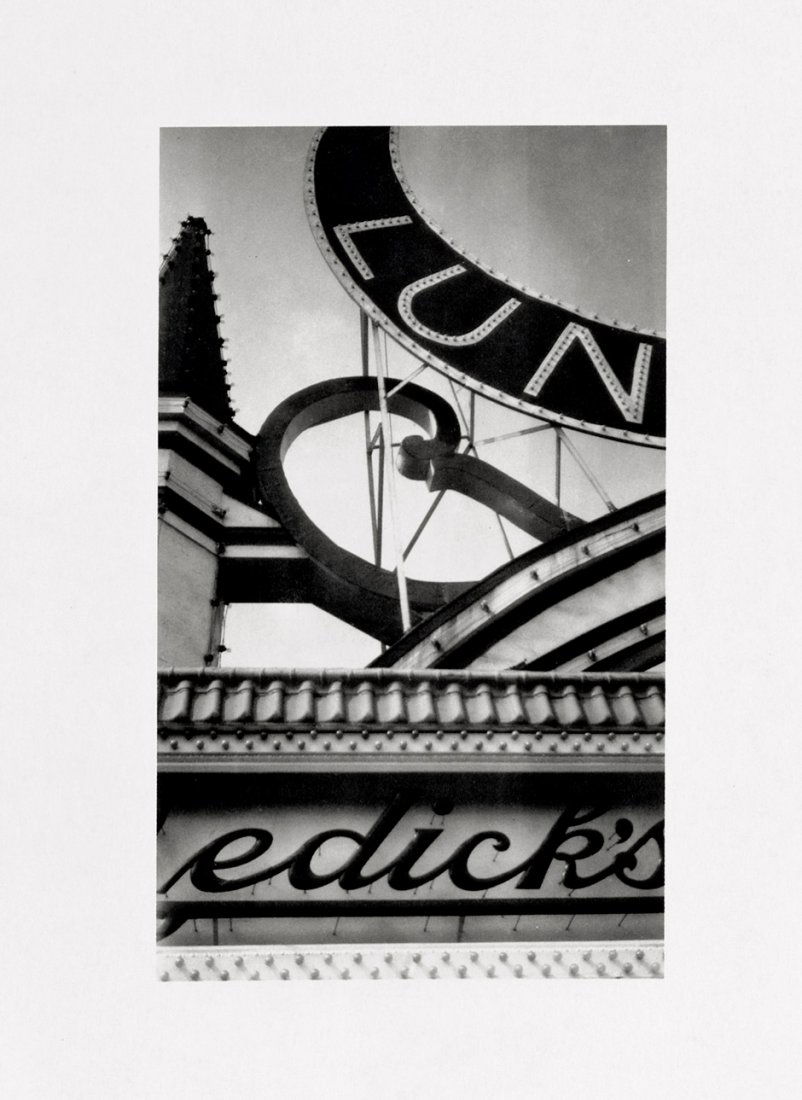 Evans, Walker: First and Last: First and Last. 3 l., 199 p., 3 l. With numerous illustrations after photographs by Walker Evans. 31 x 30 cm. Original grey cloth with original dust jacket (book slightly faded, dust jacket bumped and