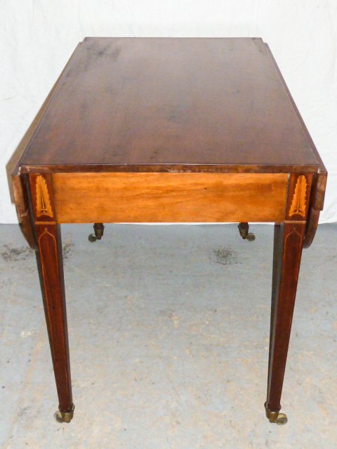 AMERICAN 1800'S DROP LEAF TABLE FEATHER FORM INLAY: SHOWING A AMERICAN CIRCA 1800'S DROP LEAF TABLE , PERIOD FINISH WITH FEATHER FORM INLAY AND ORIGINAL CASTORS . MEASURES 26 3/8" HIGH BY 35 3/4" DEEP AND 41" OPEN , 20 1/4" CLOSED TOP . AS FOUND ESTATE