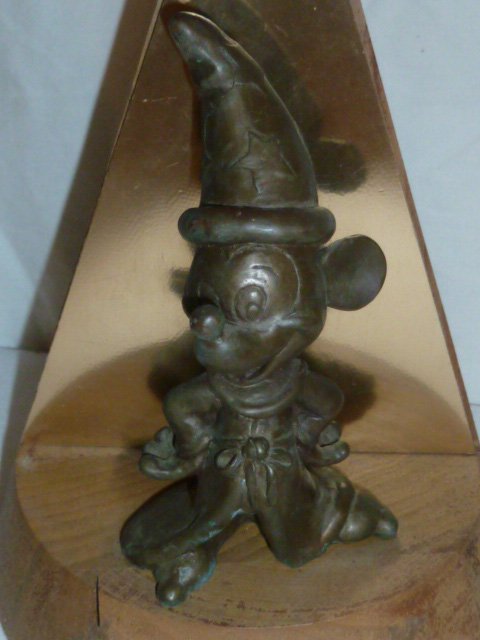 Disney Studios Mickey Mouse 15-year service award (1 of 5)