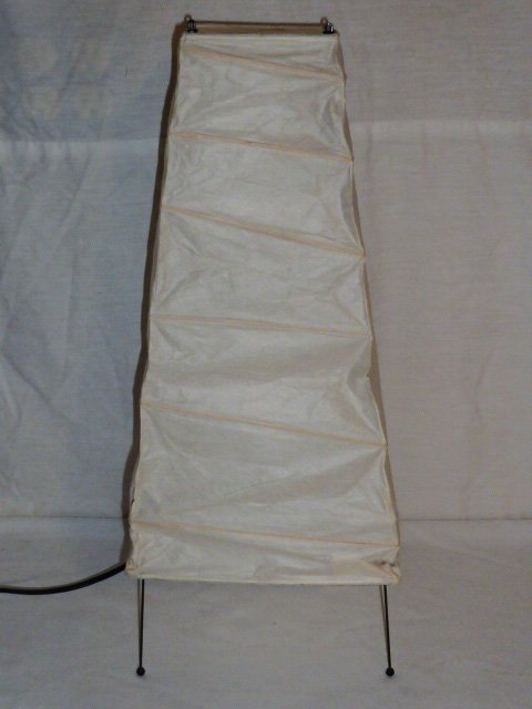 Tagamuci rice paper & metal framed tower lamp (1 of 7)