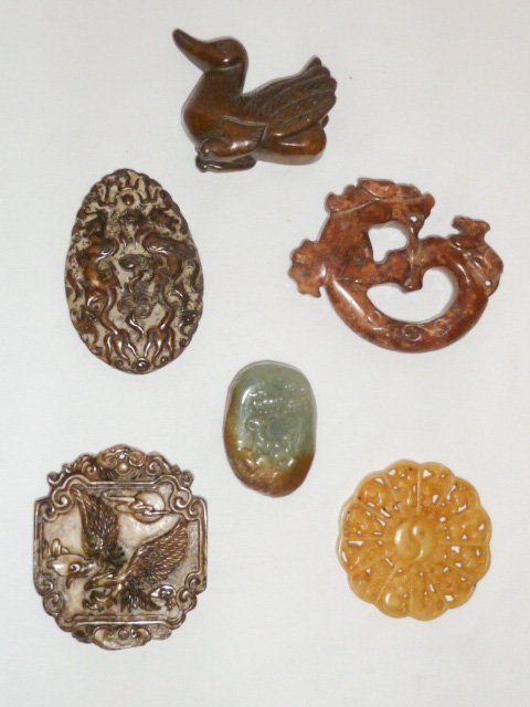 Collection of 5 chinese jade amulets (1 of 10)
