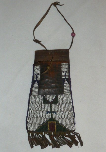 Sioux Indian 19th C. leather & beaded pouch (1 of 7)