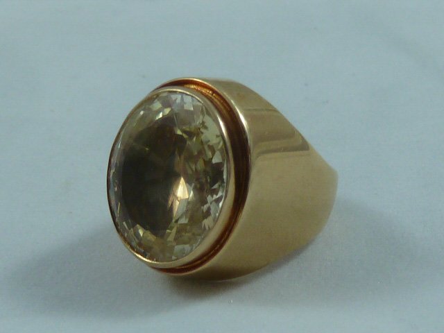 14kt heavy yellow gold ring with large topaz stone (1 of 5)