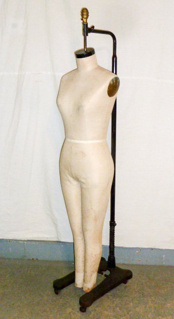 Wolf Model Form Co. Dress Form w/ Wrought Iron Stand: Vintage dress stand measures 5' 6". As found estate condition . Please use photos as part of the description. The absence of a condition report does not guarantee excellent condition. Please contact u