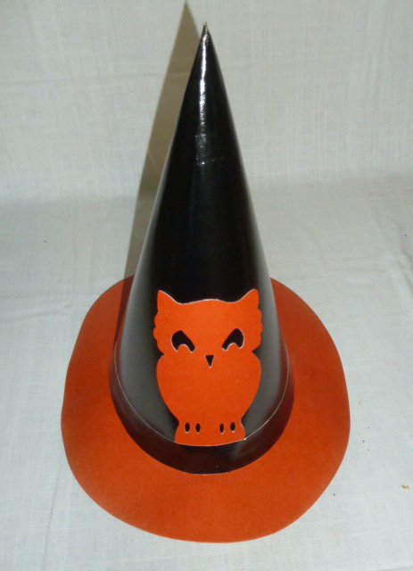 1950's Halloween Witches Hat - Owl Motif - Beistle Mark: Witches Hat w/Owl Decoration Beistle Made in U.S.A.. Measures 13" tall. has the makers mark on the back of witches hat. New - Old Stock , unused. As found estate condition . Please use photos as part 