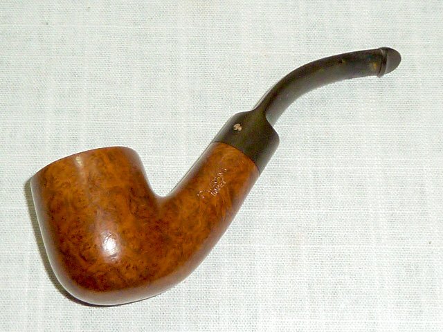 Peterson Kapet 01S Smooth Briar Smoking Pipe: Bent stem, measures 5 1/2" long. As found estate condition . Please use photos as part of the description. The absence of a condition report does not guarantee excellent condition. Please contact us f