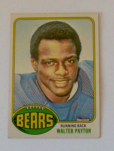 Walter Payton Rookie Card 1976 Topps #148: 1976 Topps , Walter Payton #148 rookie card . Chicago Bears HOF , Sweetness . Very nice ! No creases ! Great color ! Worthy to go into you special sports collectible collection... this card is ungrade
