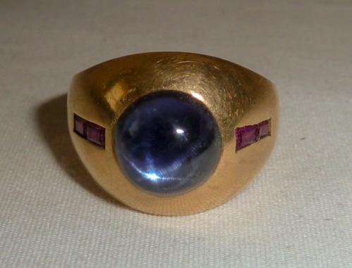 Art Deco 14kt Gold Mens Ring Cabochon Sapphire w/Rubies (1 of 3)