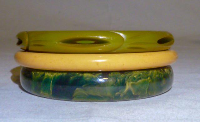 3 Vintage Bakelite Bangle Bracelets (1 of 5)