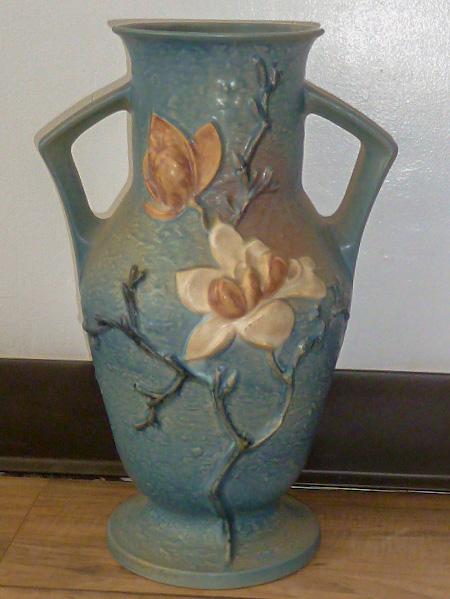 Roseville Pottery Blue Magnolia Vase 98-15" (1 of 6)
