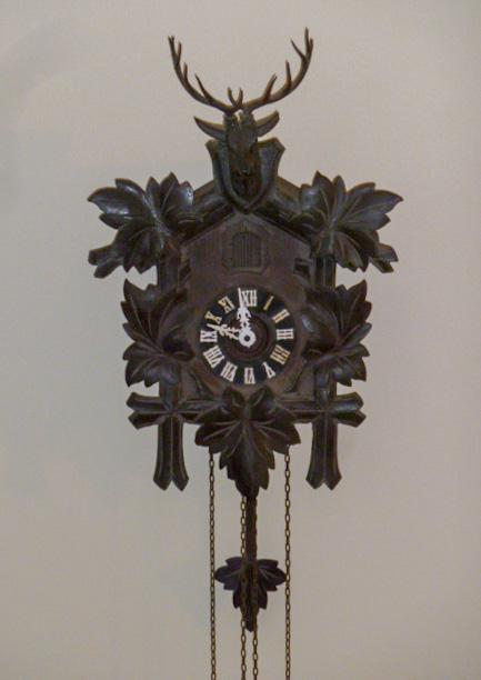 Black Forest Cuckoo Clock - Deer Head w/ Antlers (1 of 6)