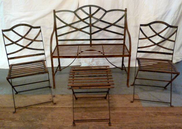 CLASSIC FRENCH STYLE IRON GARDEN SET (1 of 4)