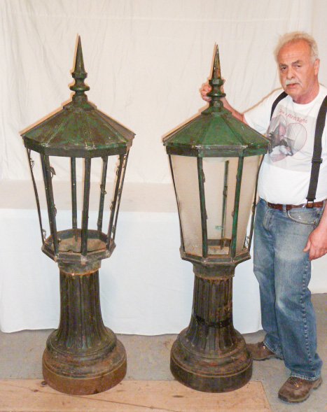 PR. CAST IRON POST LAMPS 3 PART COPPER HOODED (1 of 5)